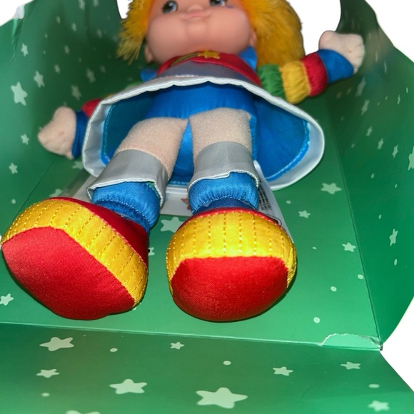 Rainbow Brite 12-inch Retro Throwback Release 40th Anniversary Edition - Picture 6 of 16